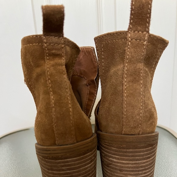 Steve Madden Sharini Chestnut Suede Heeled Ankle Boots Size 9 - Picture 5 of 11
